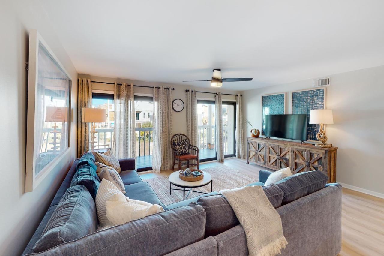 Cotton Bayou B1 Apartment *
